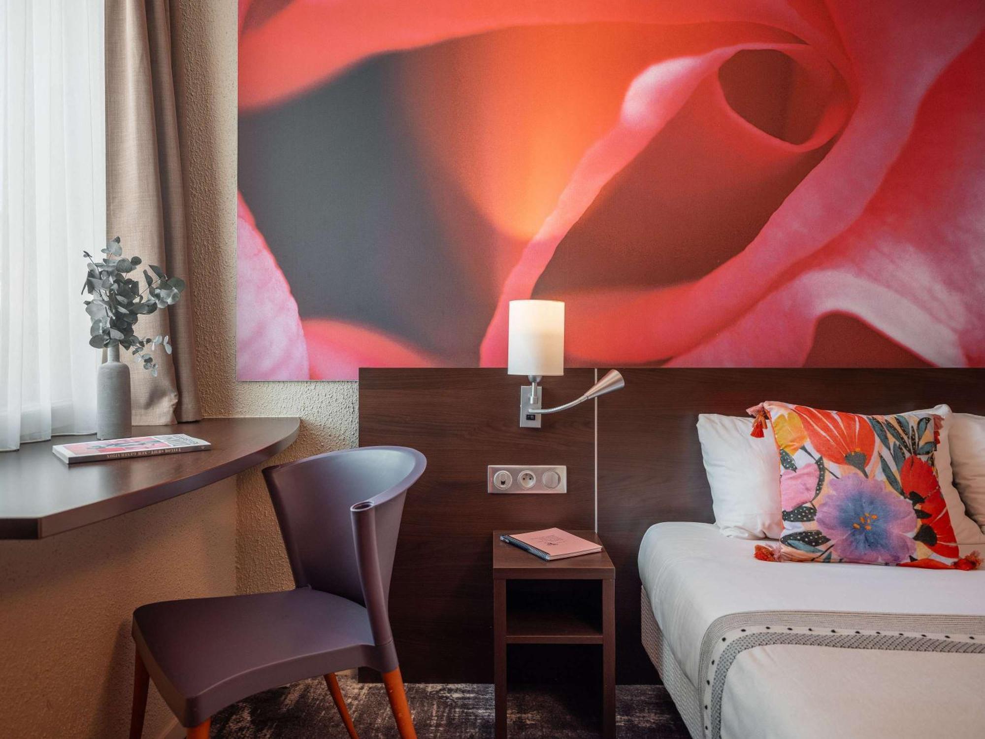 ibis Styles Fontenay Exterior foto